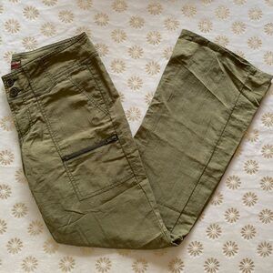 Olive Green Cargo Pants - Casual Utility Style